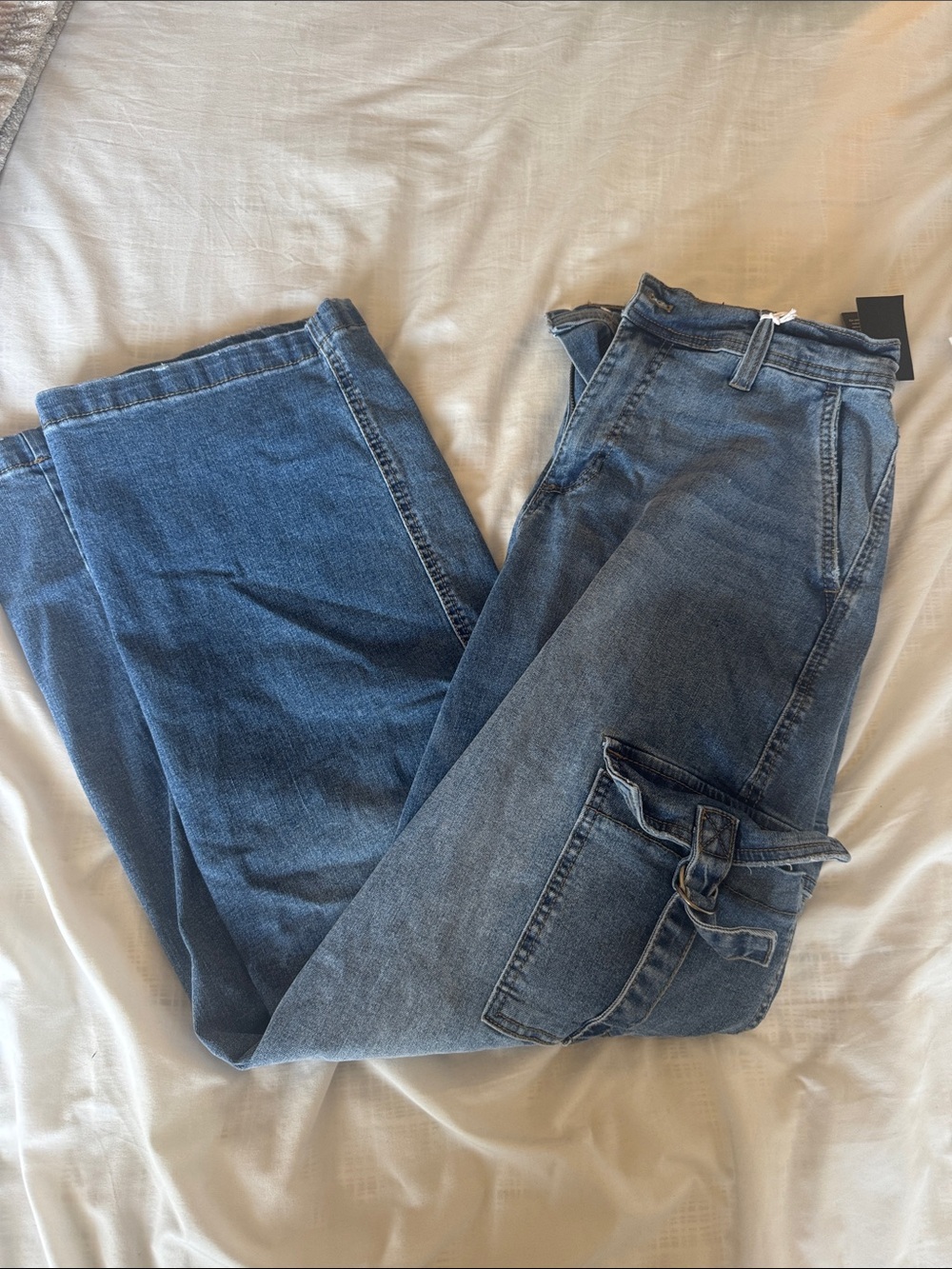 Relaxed Boyfriend Jeans in Medium Blue Denim